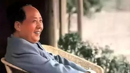 紀(jì)念毛澤東同志誕辰126周年！致敬一代偉人！